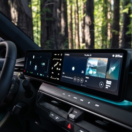 Cluster 12,3" + Radio 12,3" con conectividad inalámbrica Apple CarPlay & Android Auto